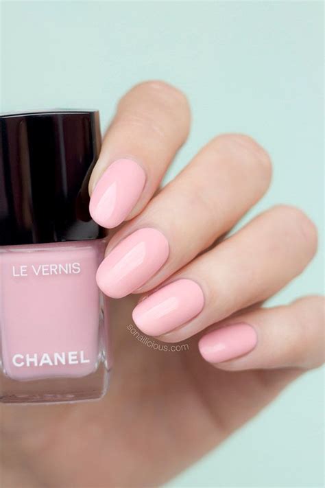 chanel nuvola rosa nail polish dupe